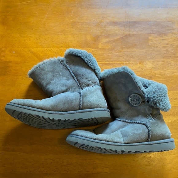 UGG Shoes - Ugg Australia Bailey Button Boots Women´s Size 6